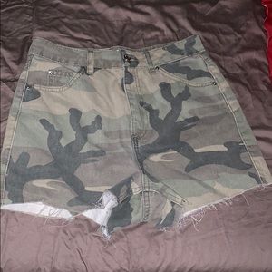 Never worn or washed topshop mom jeans